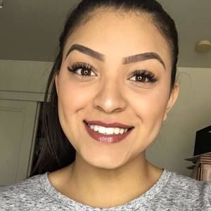 Meet your Posher, Elizabeth